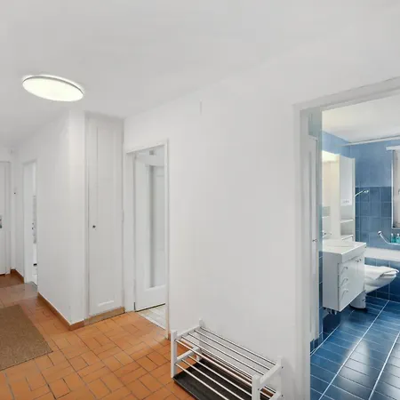 Cozy 2 Bedroom In