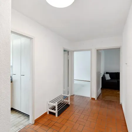 Cozy 2 Bedroom In Апартаменты