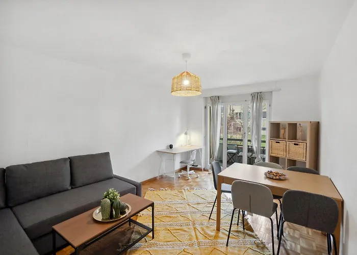 Cozy 2 Bedroom In アパート