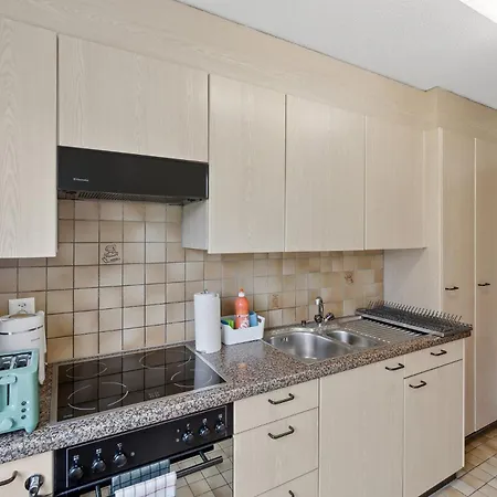 Cozy 2 Bedroom In Appartement *